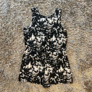 Black & White Tie Dye Romper - Xersion